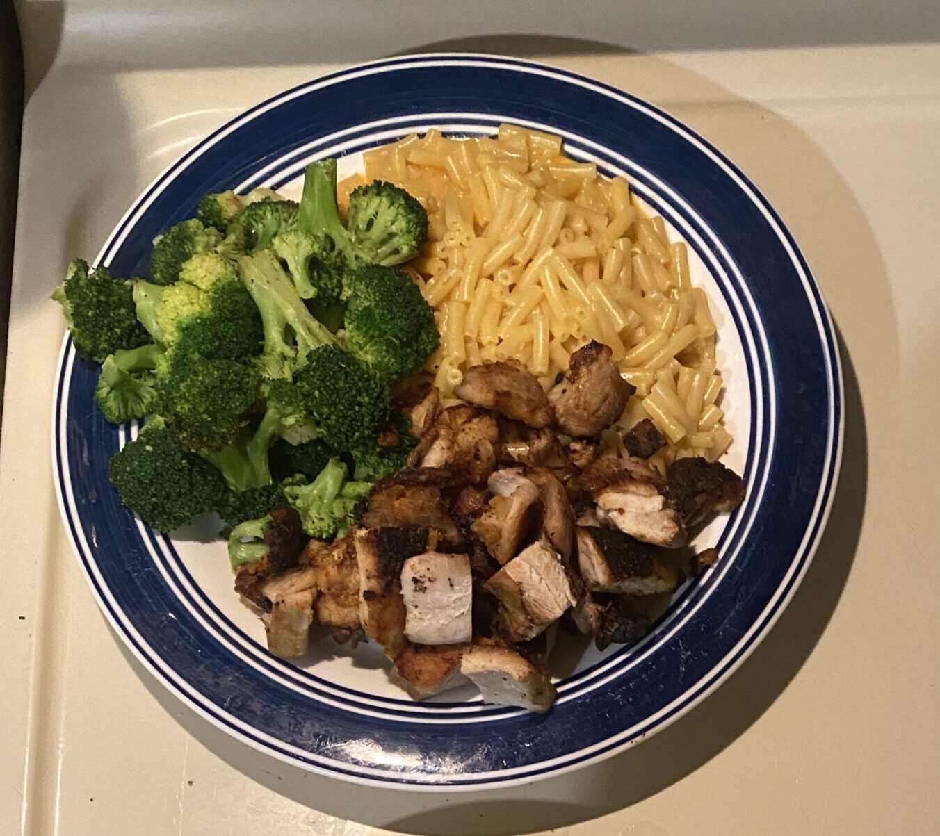 Macaroni & Cheese, Chicken Thigh, Broccoli