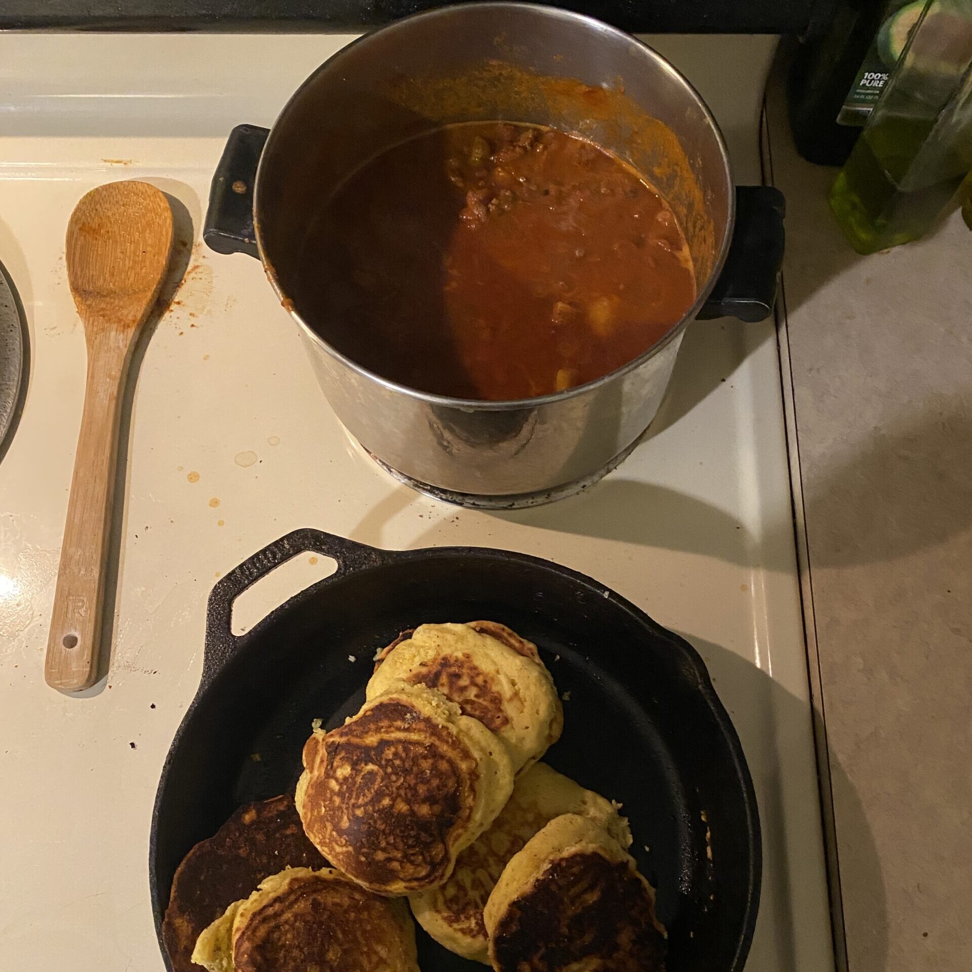 Chili & Corn Bread